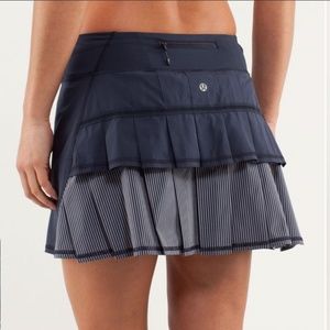 Lululemon Pace Setter Inkwell NAVY striped Size 6 dot